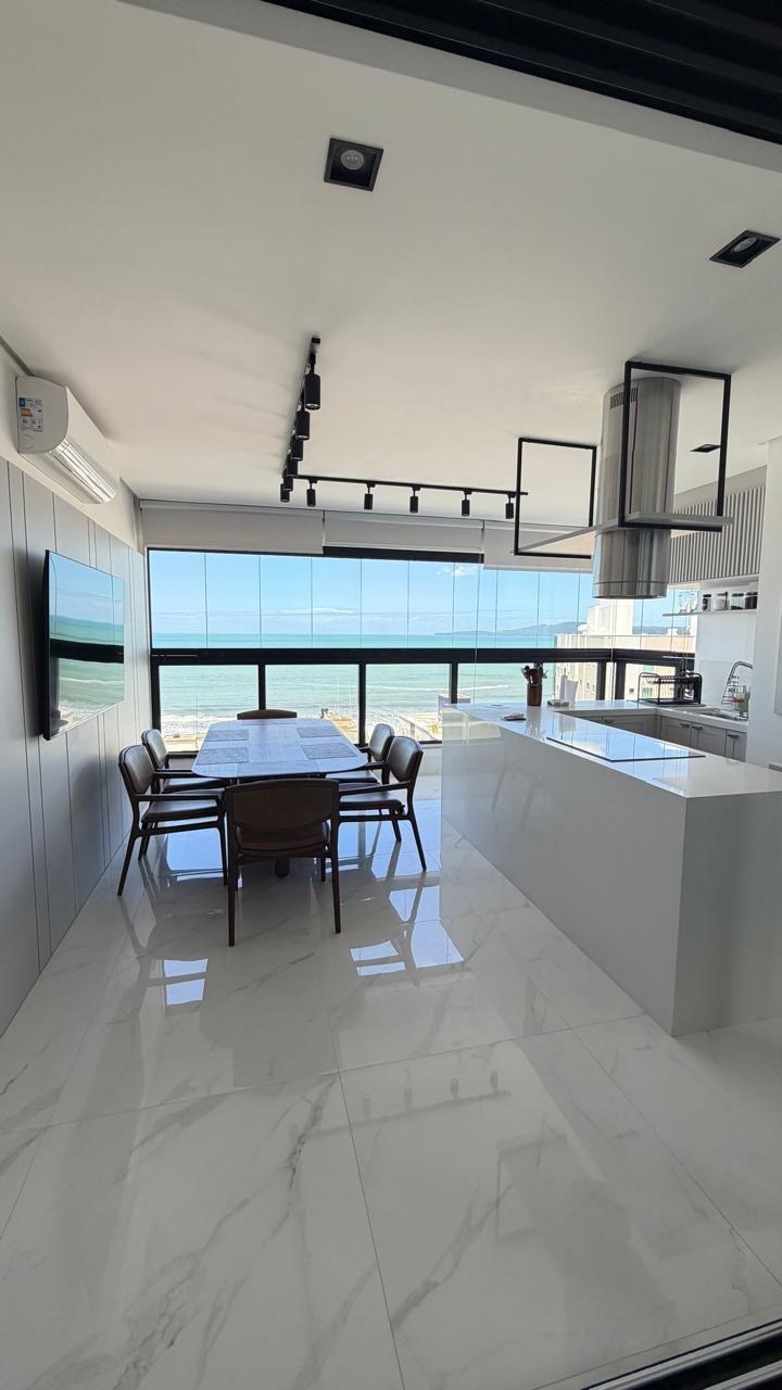 Edifício St. Clair – Área gourmet com vista mar